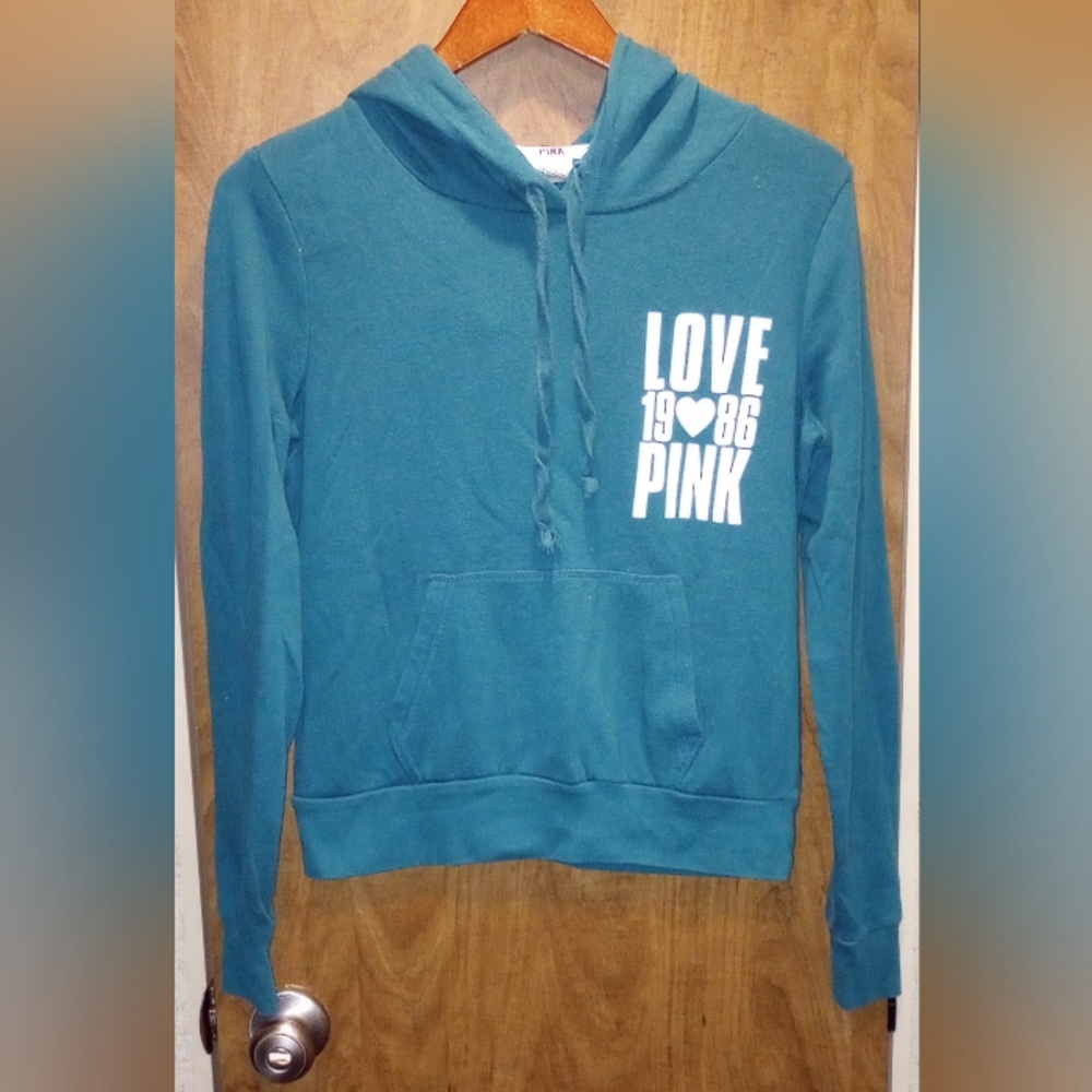 PINK Victoria's Secret pull-over hoodie